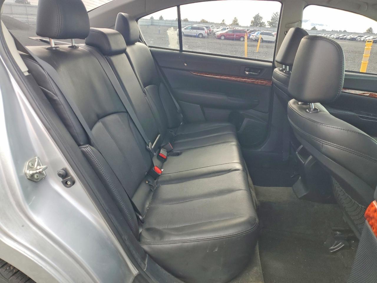 2012 SUBARU Legacy