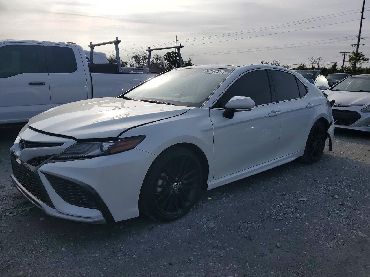 2022 TOYOTA CAMRY