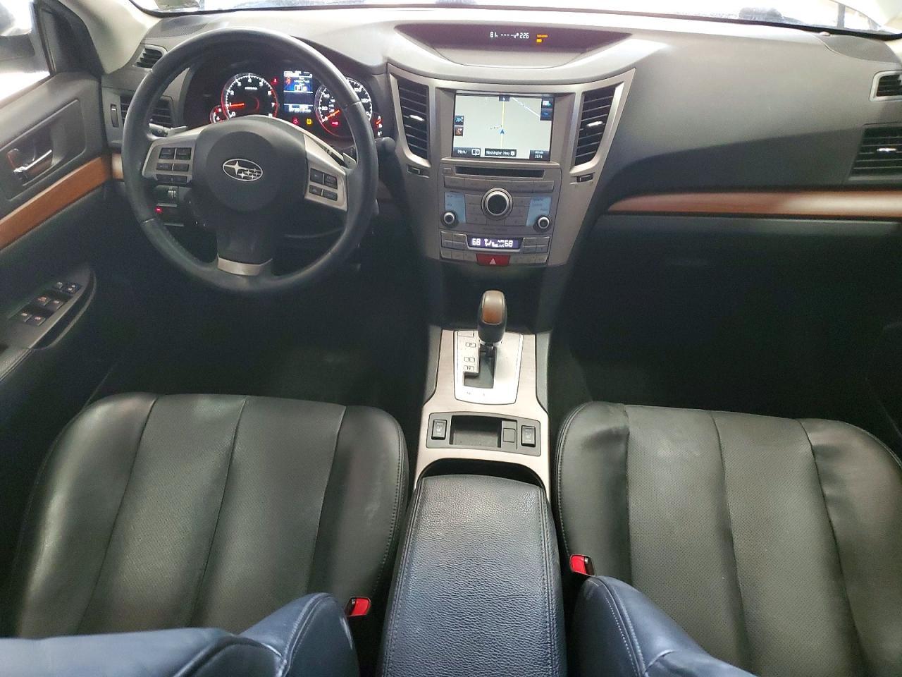 2014 SUBARU Outback