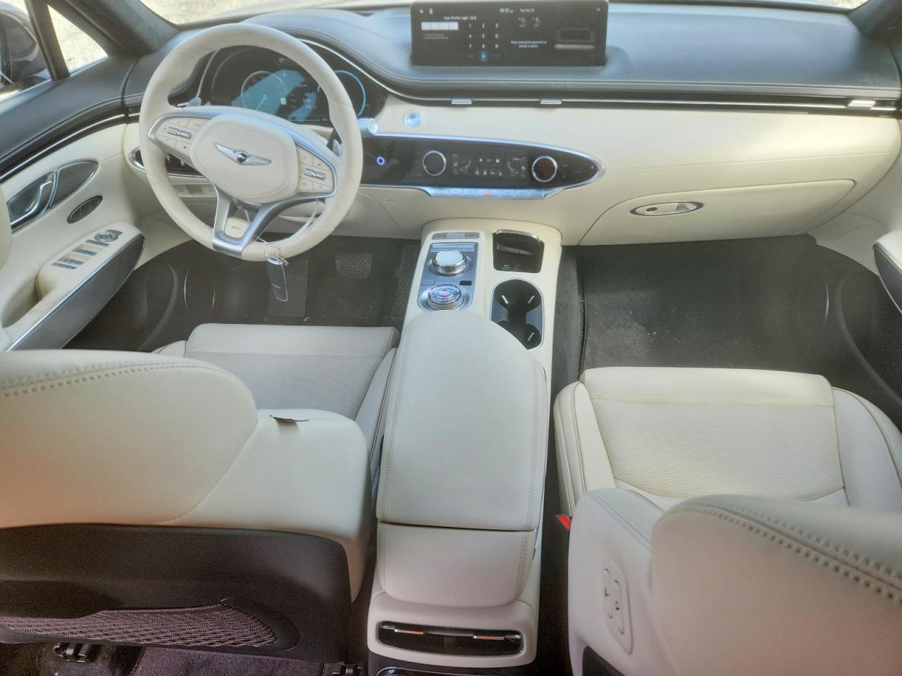 2024 GENESIS GV70