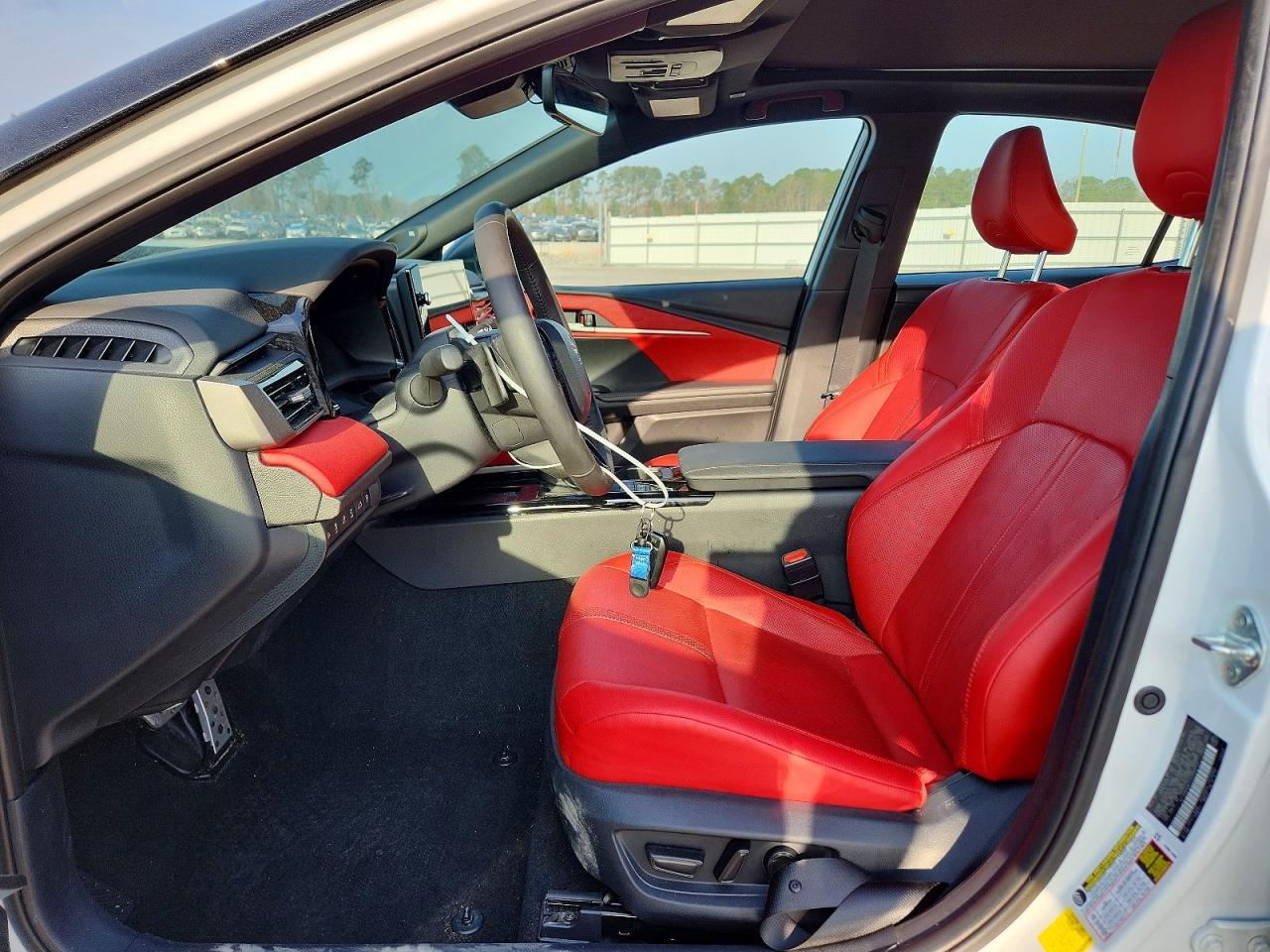 2025 TOYOTA CAMRY