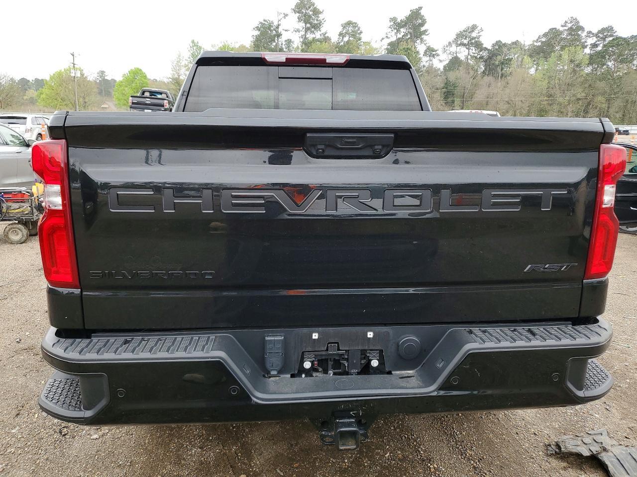 2024 CHEVROLET Silverado