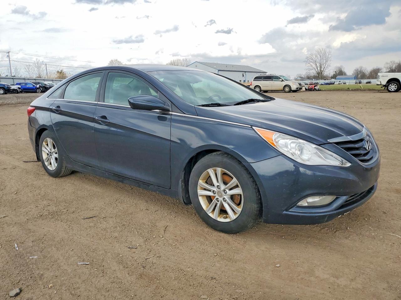 2013 HYUNDAI SONATA