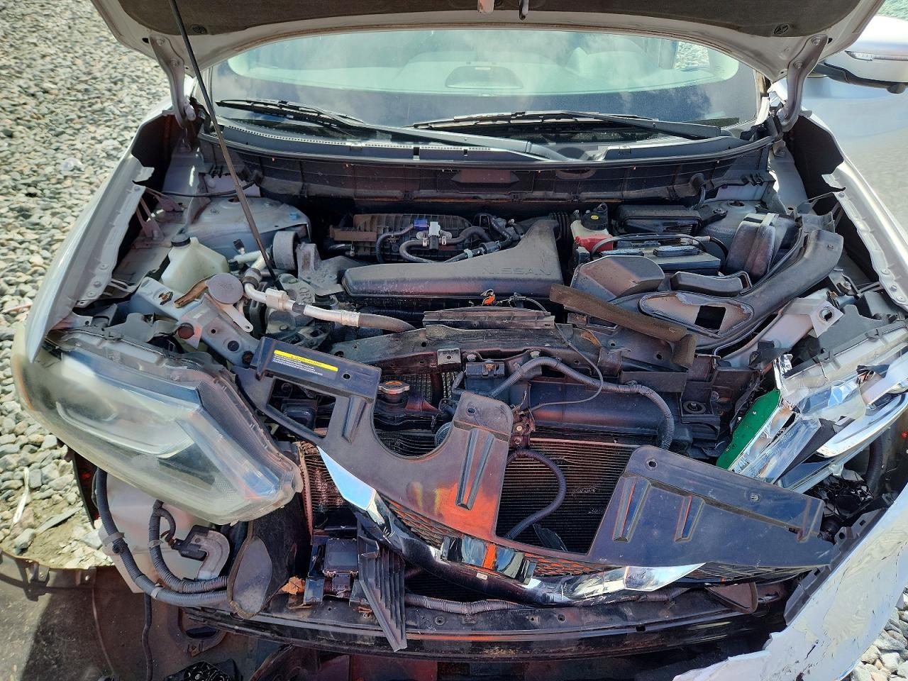 2015 NISSAN ROGUE