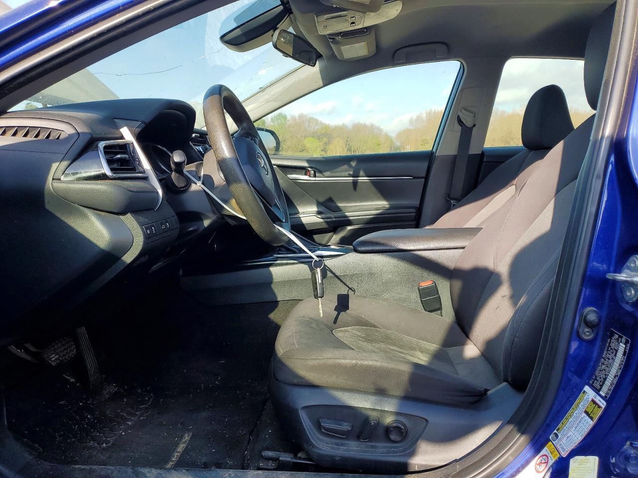 2018 TOYOTA CAMRY