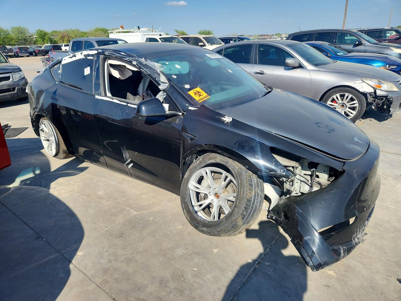 2024 TESLA MODEL Y