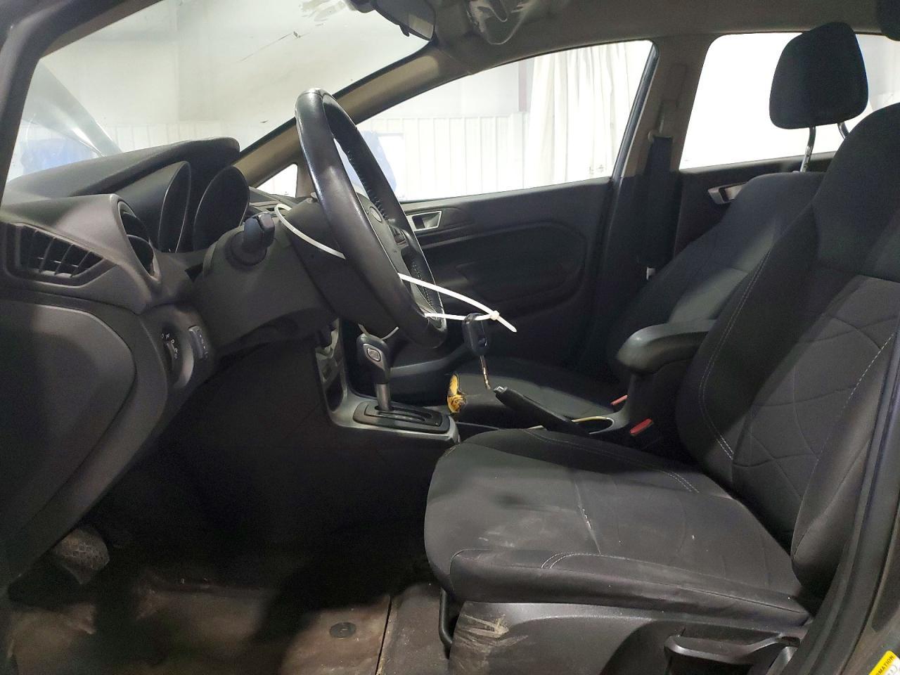 2016 FORD Fiesta