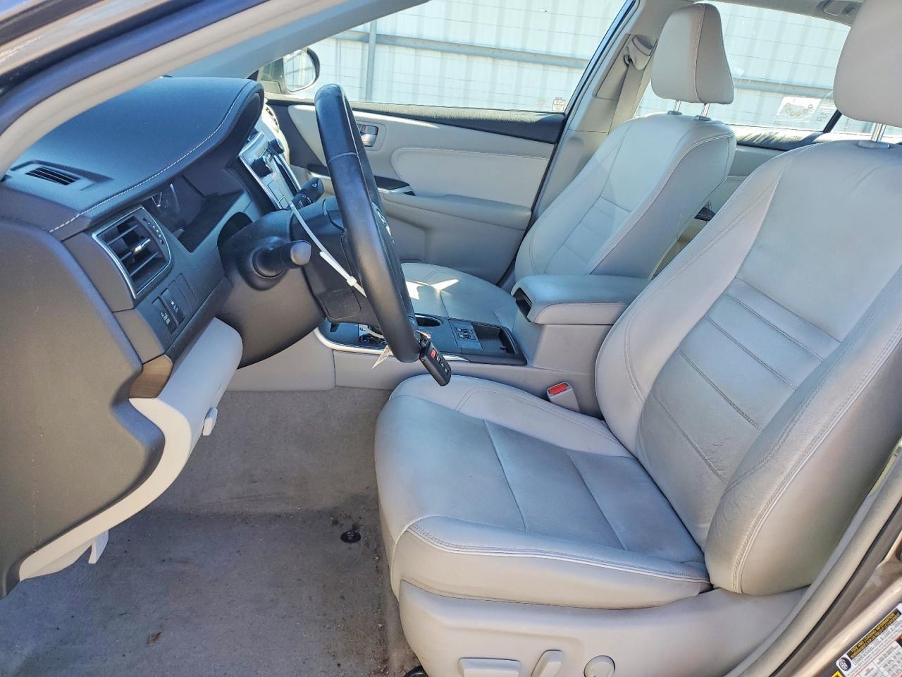 2017 TOYOTA CAMRY