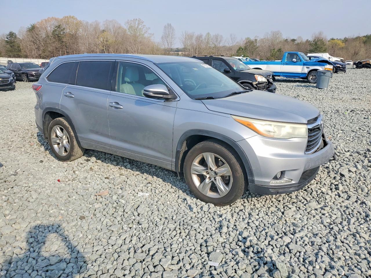 2015 TOYOTA HIGHLANDER