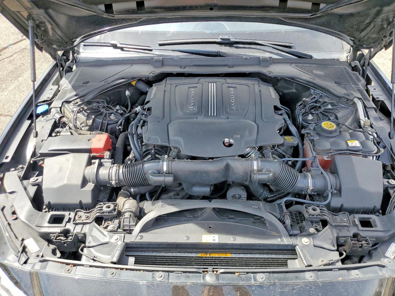 2016 JAGUAR XF