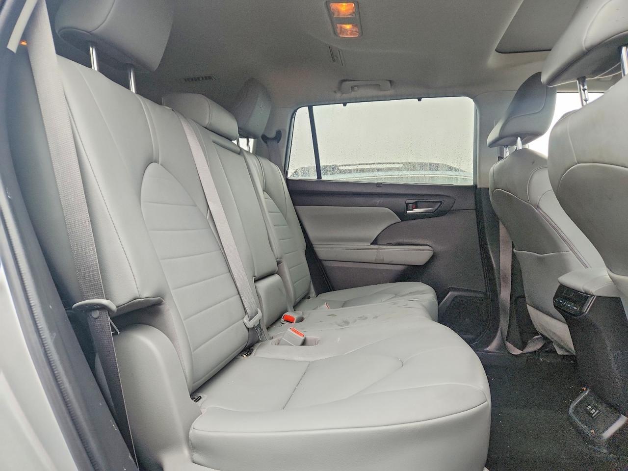 2020 TOYOTA HIGHLANDER