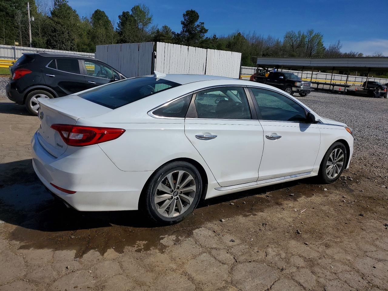 2016 HYUNDAI SONATA