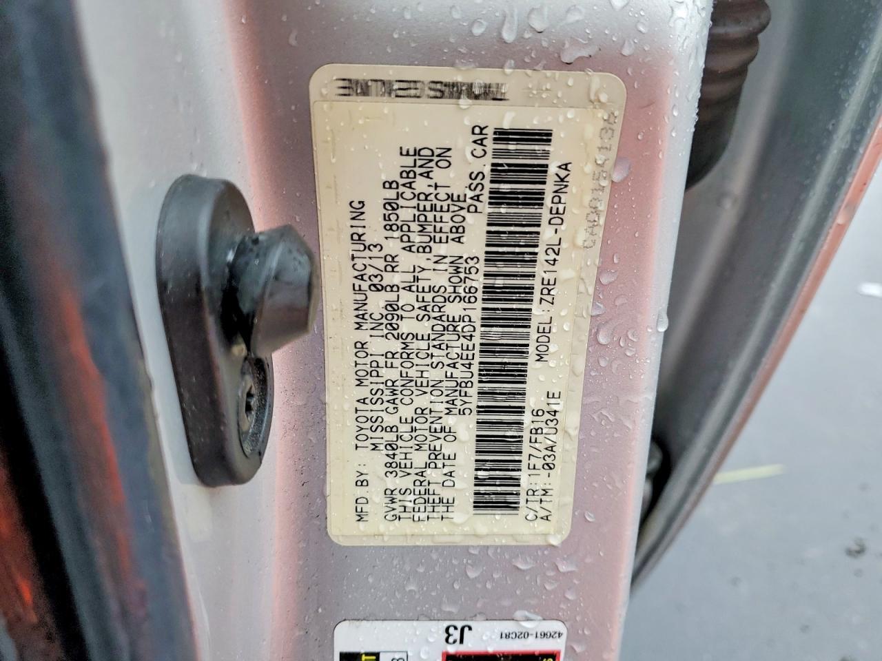 2013 TOYOTA COROLLA