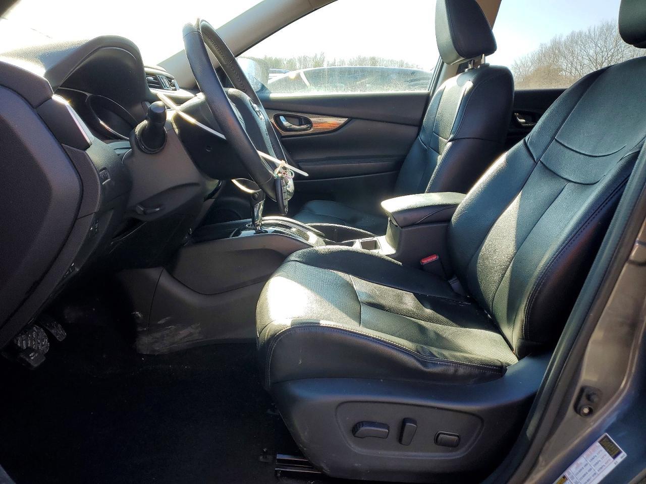 2016 NISSAN ROGUE