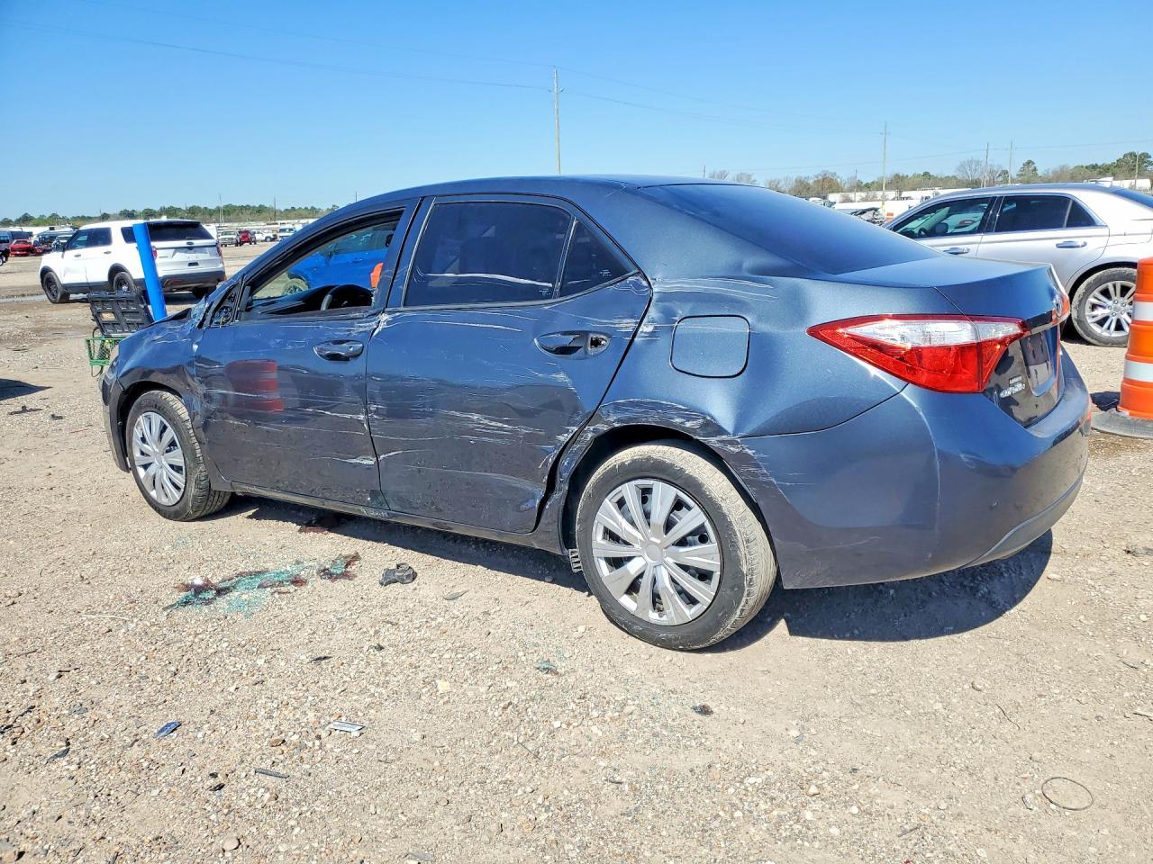 2015 TOYOTA COROLLA