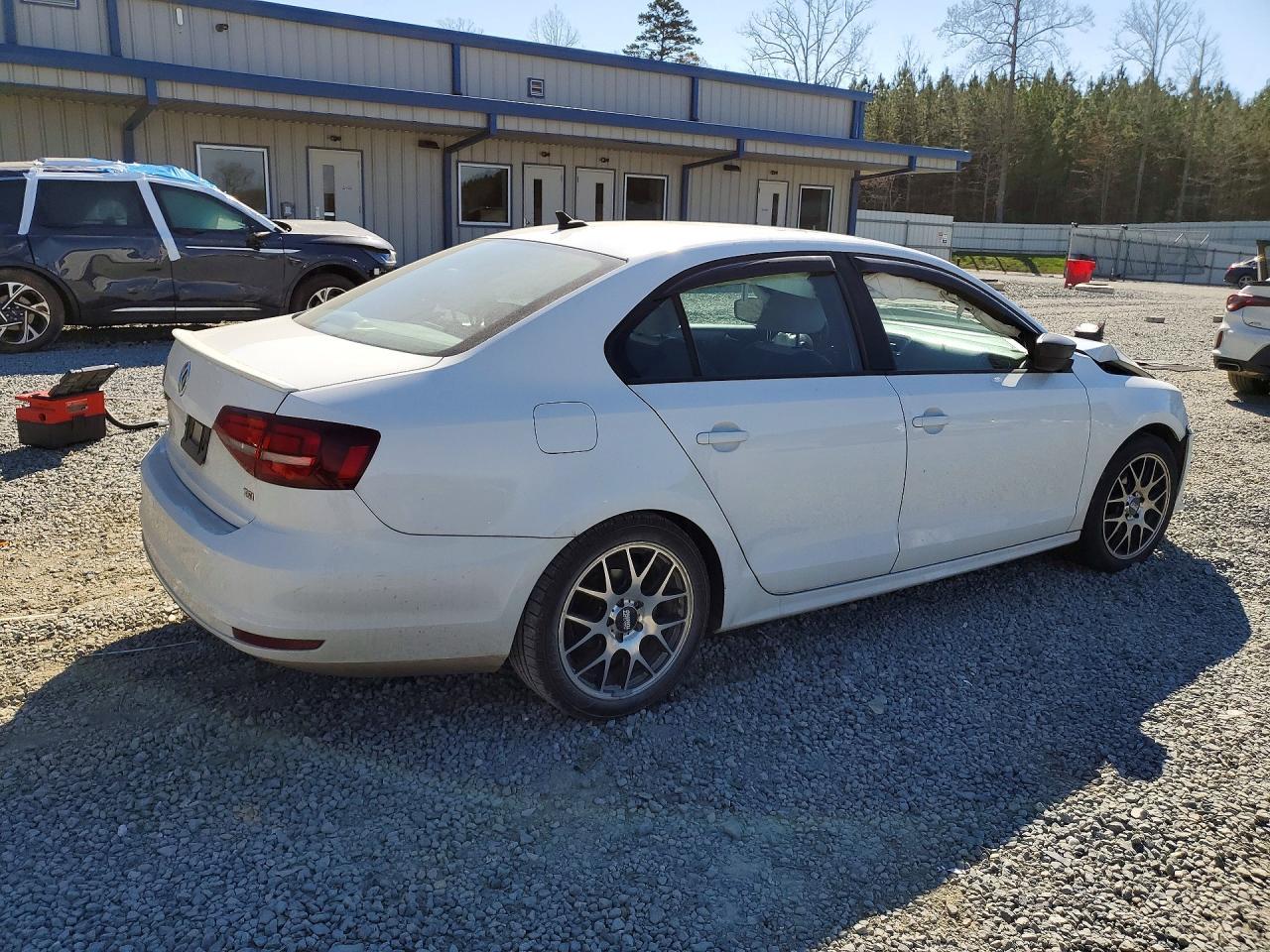 2016 VOLKSWAGEN JETTA