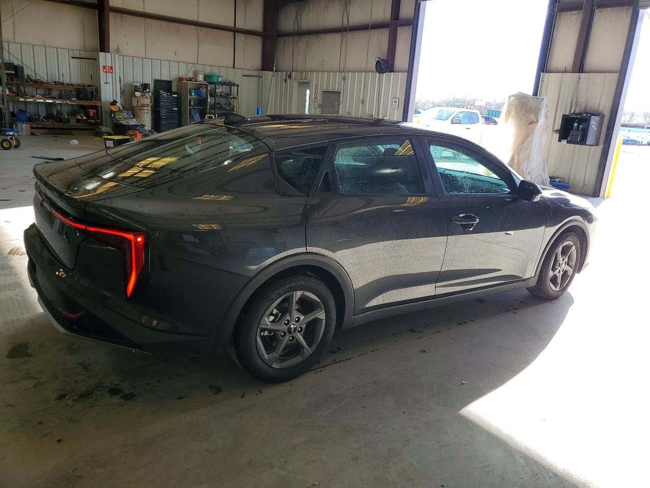 2025 KIA K4
