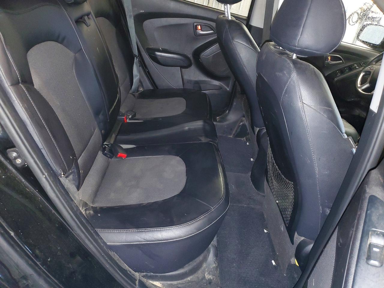2015 HYUNDAI TUCSON