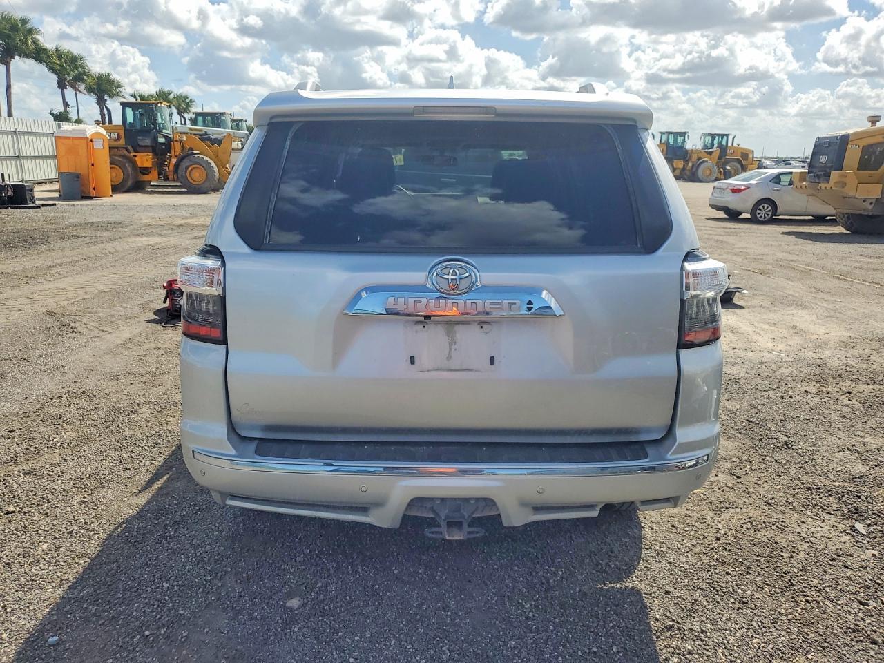 2018 TOYOTA 4Runner