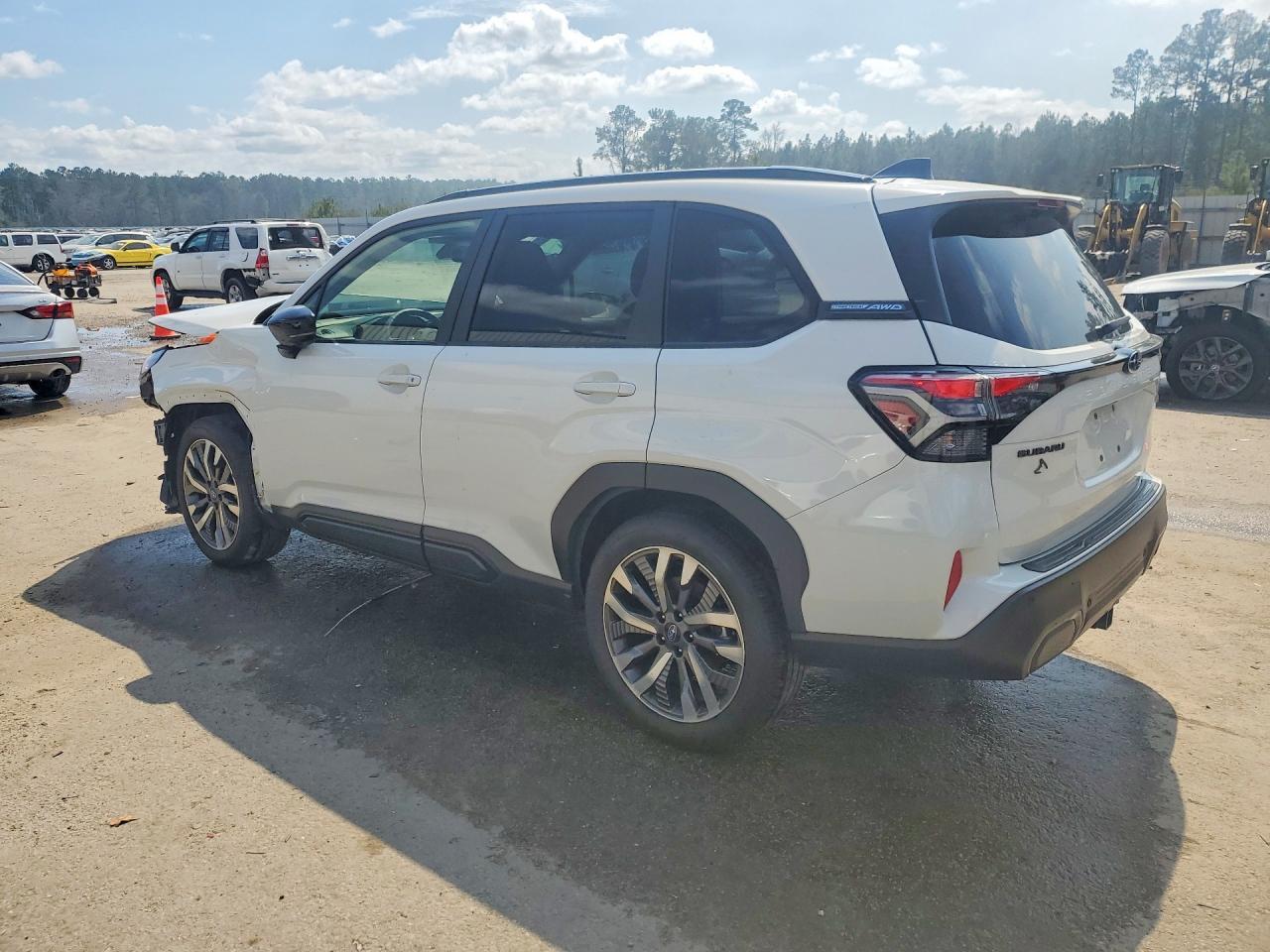 2025 SUBARU FORESTER