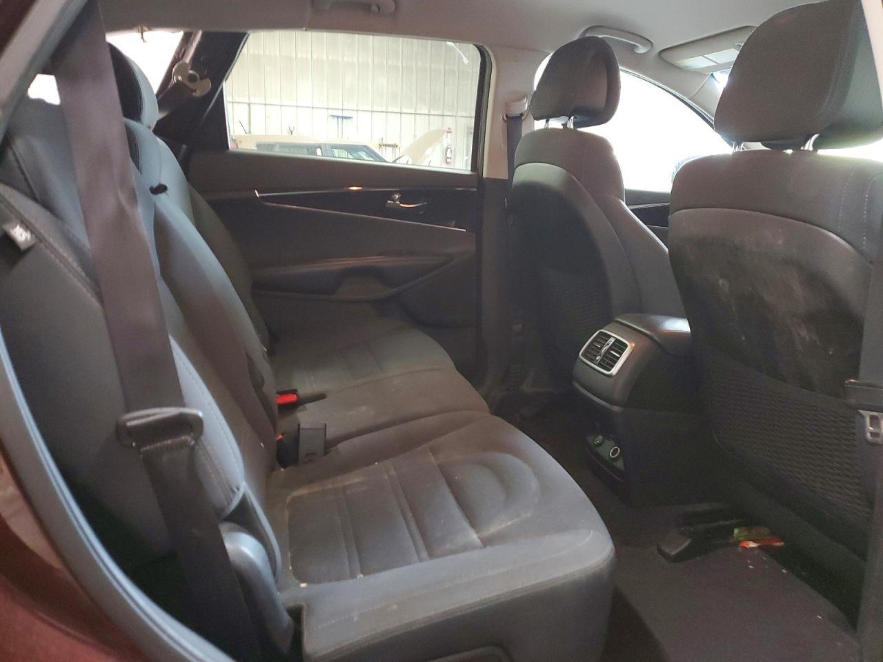 2016 KIA SORENTO
