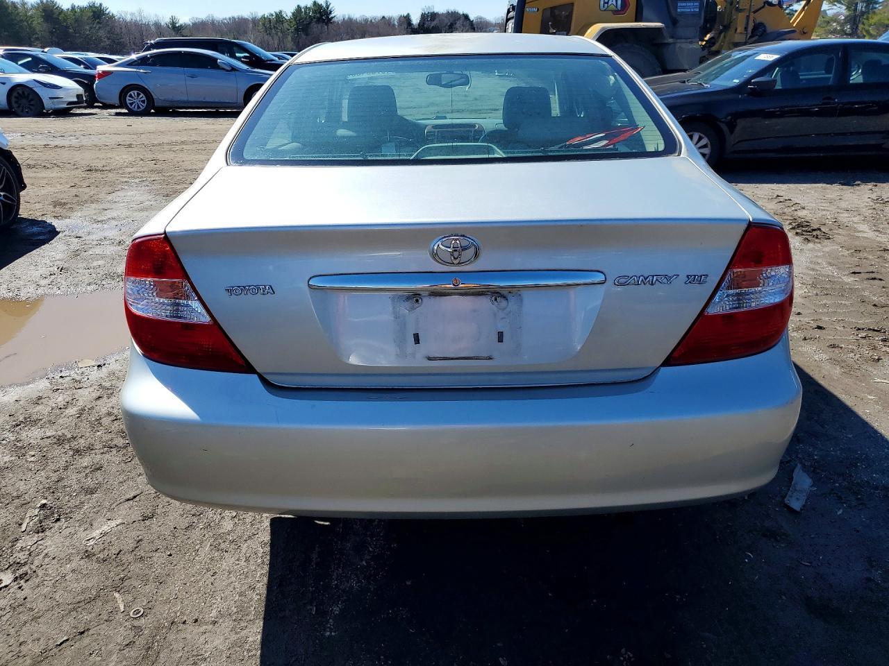 2004 TOYOTA CAMRY