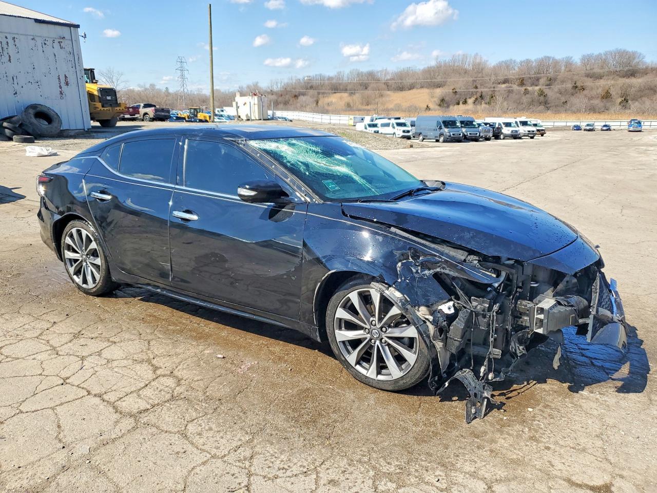 2019 NISSAN Maxima
