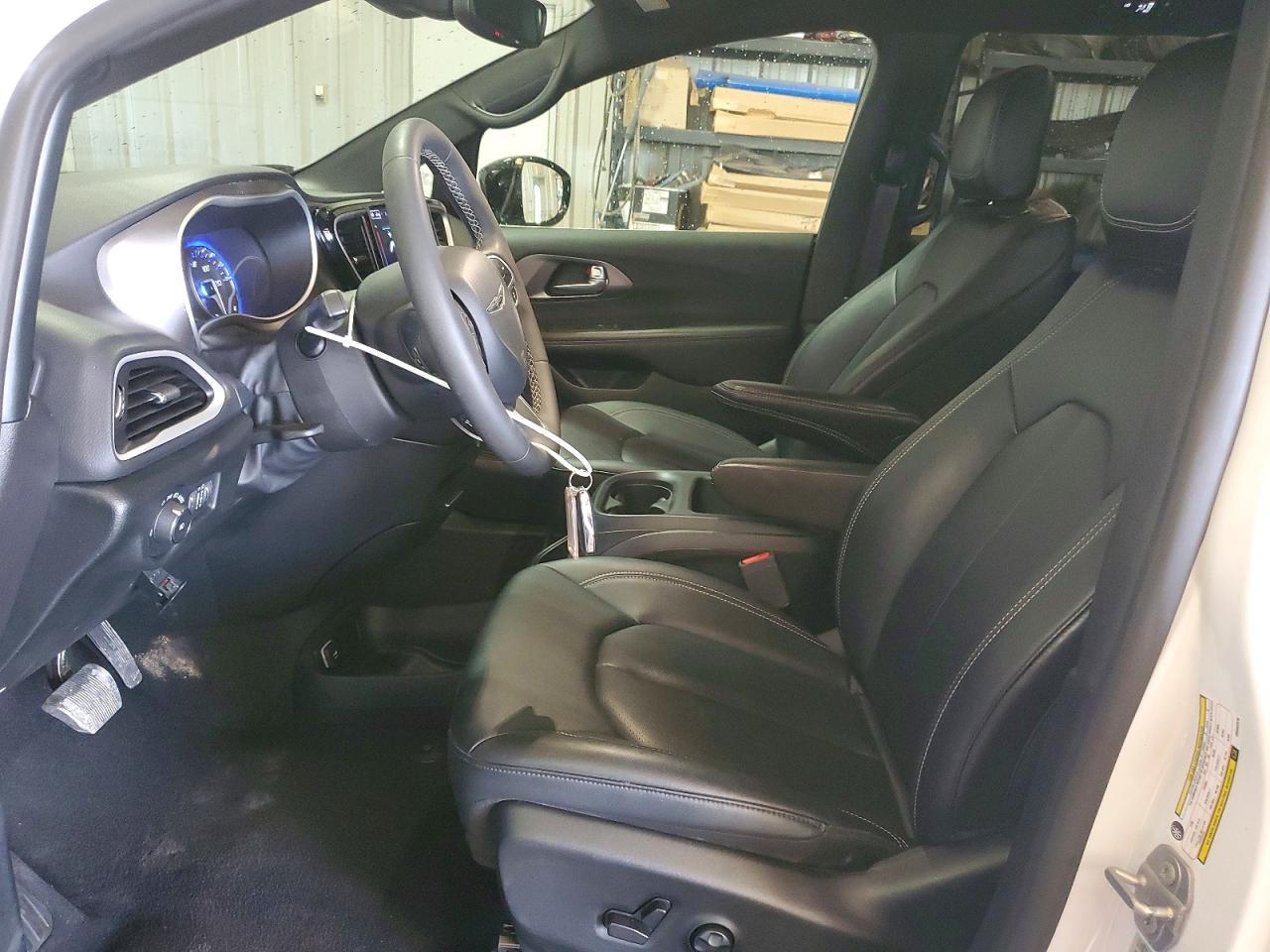 2025 CHRYSLER Pacifica