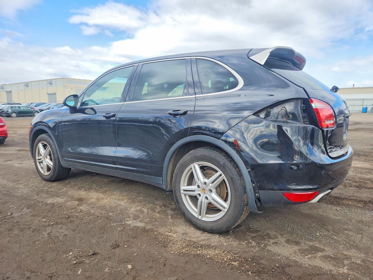 2014 PORSCHE CAYENNE