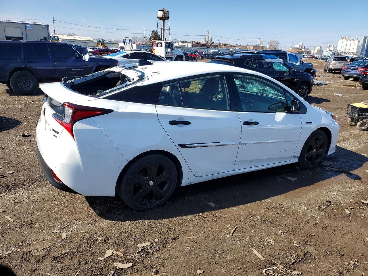 2022 TOYOTA PRIUS
