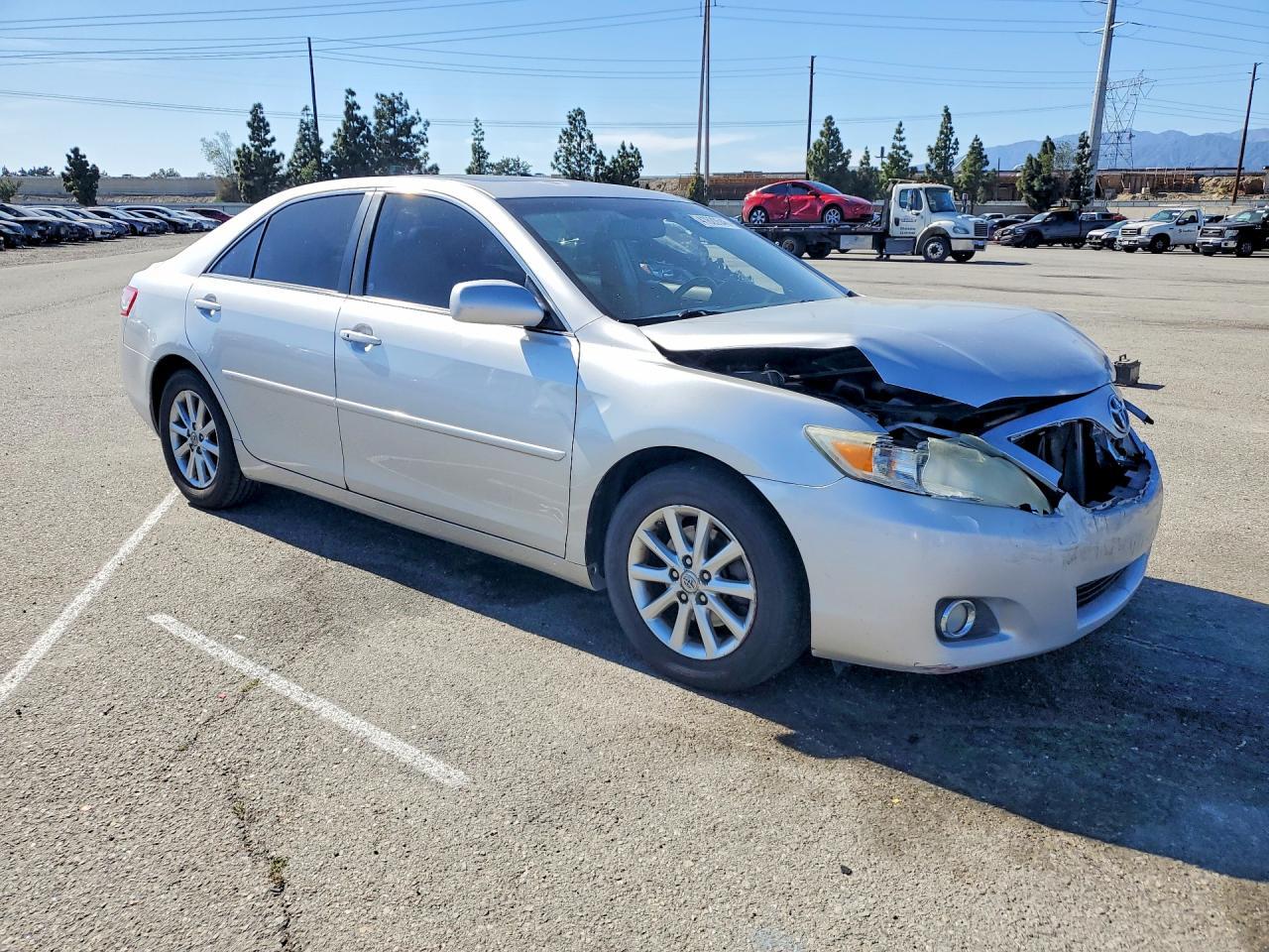 2011 TOYOTA CAMRY