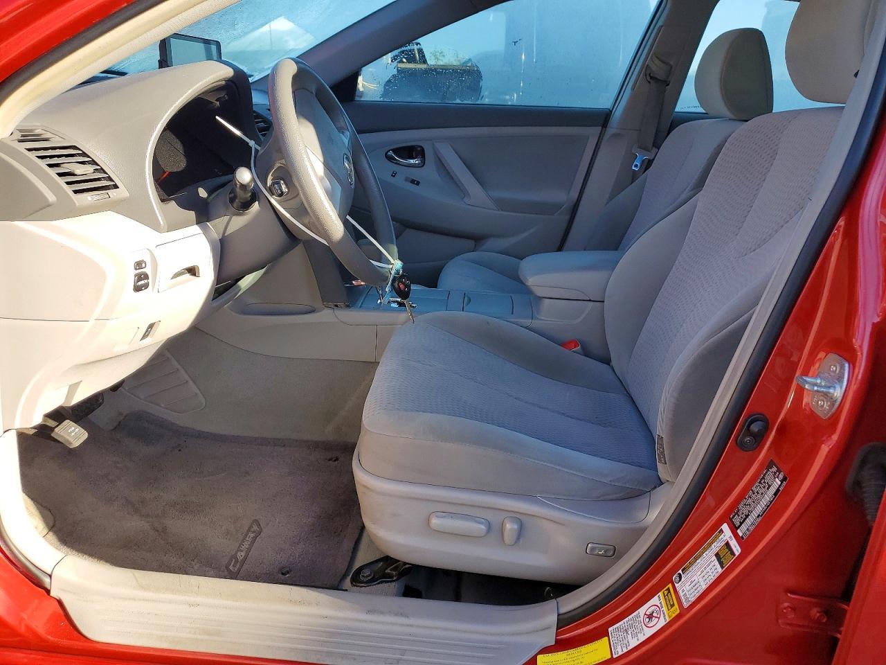 2011 TOYOTA CAMRY