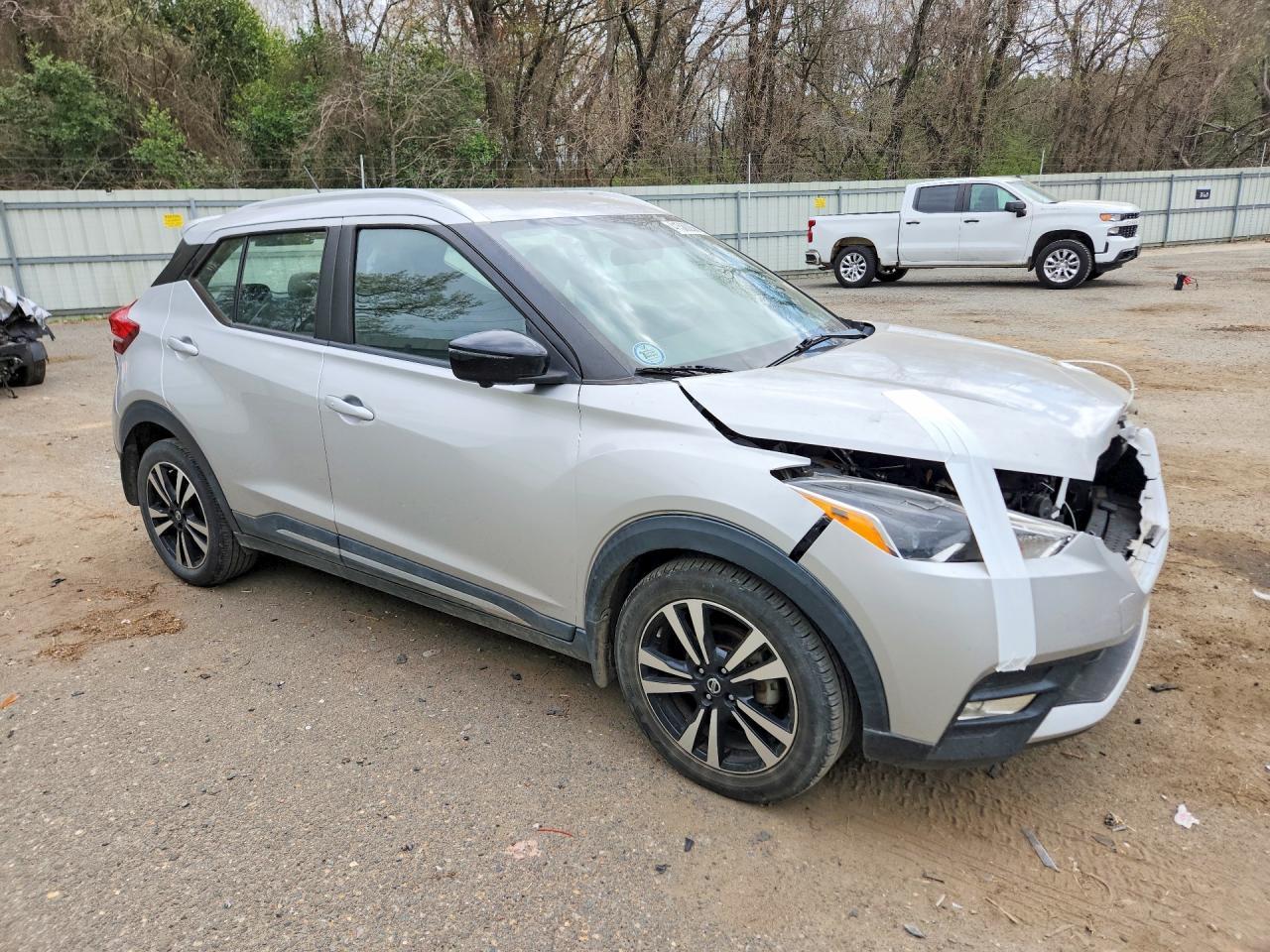 2019 NISSAN KICKS