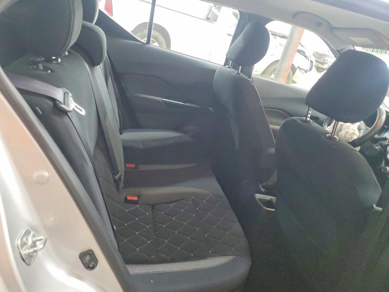 2018 NISSAN KICKS