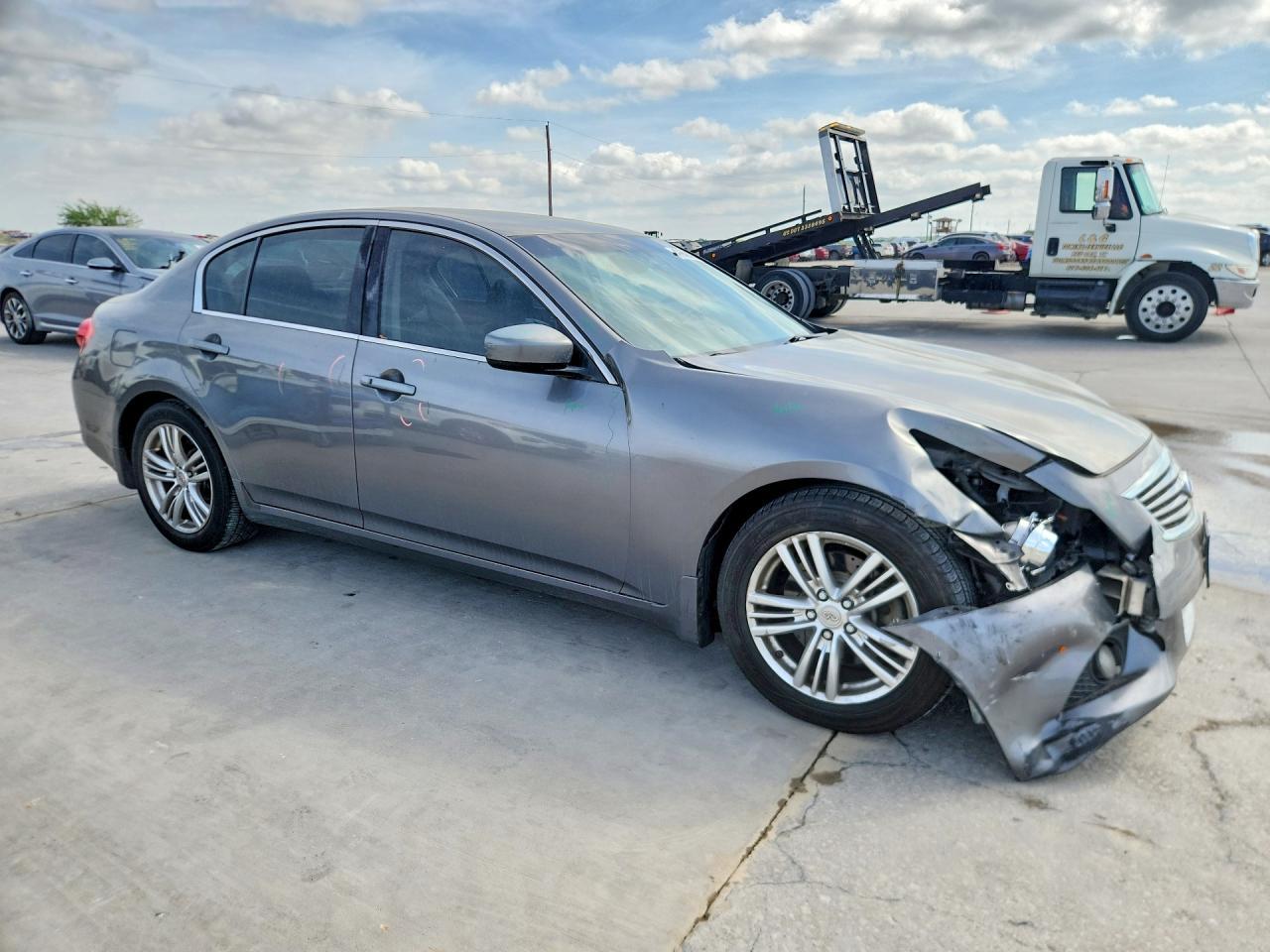 2012 INFINITI G25