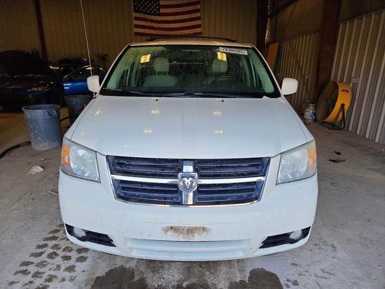 2010 DODGE GRAND CARAVAN