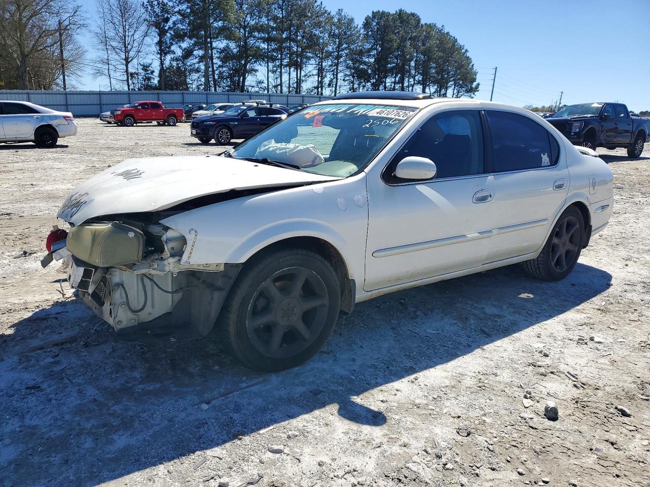 2001 NISSAN Maxima