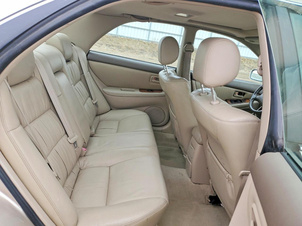 2000 LEXUS Es 300