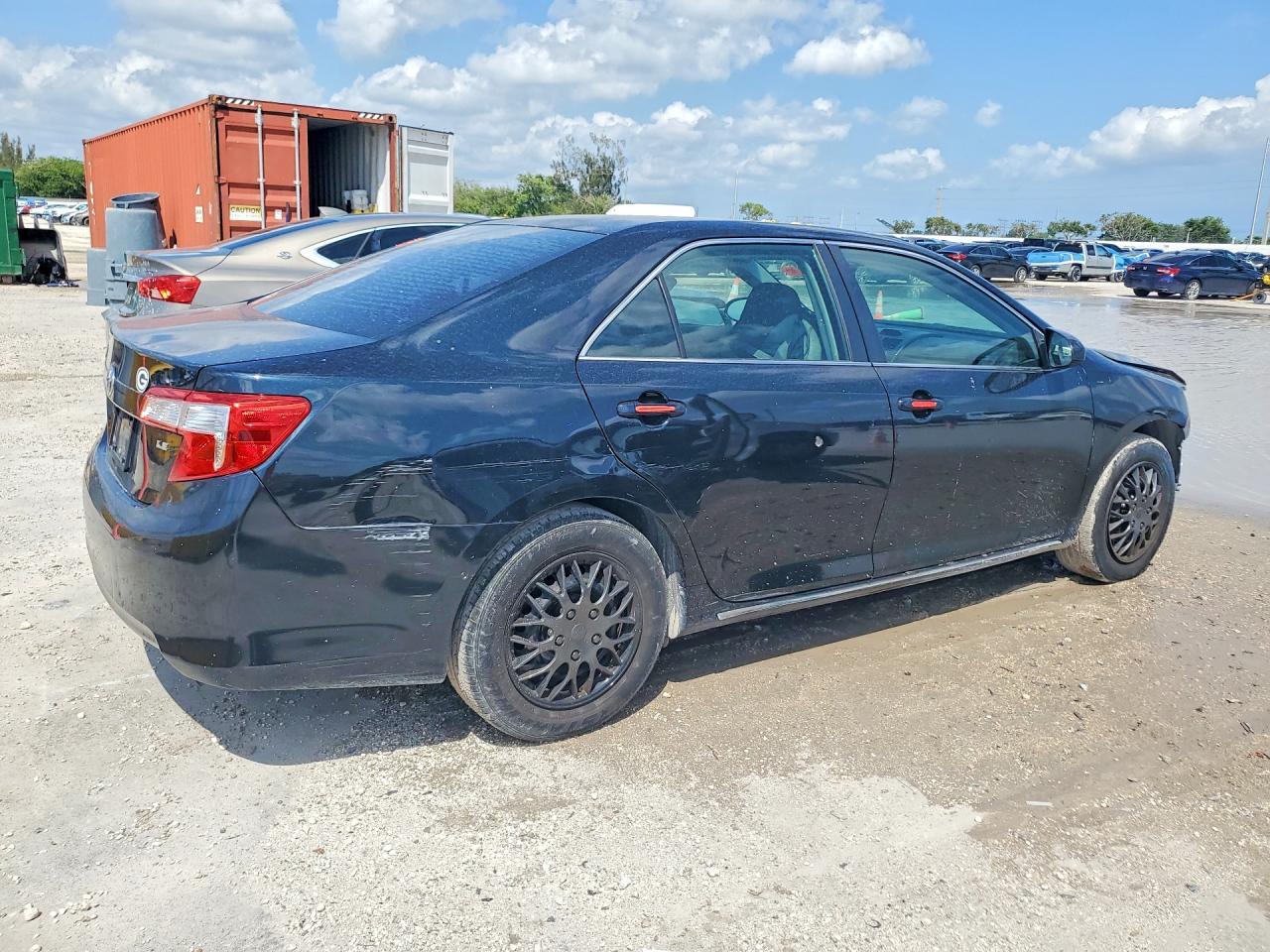 2012 TOYOTA CAMRY