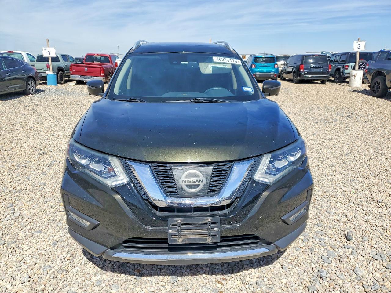 2017 NISSAN ROGUE