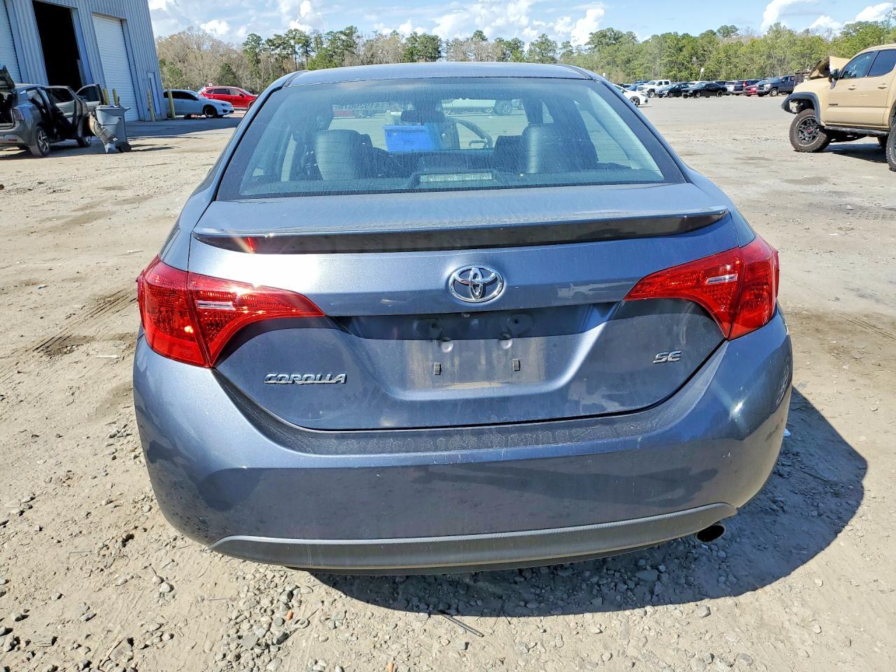 2017 TOYOTA COROLLA