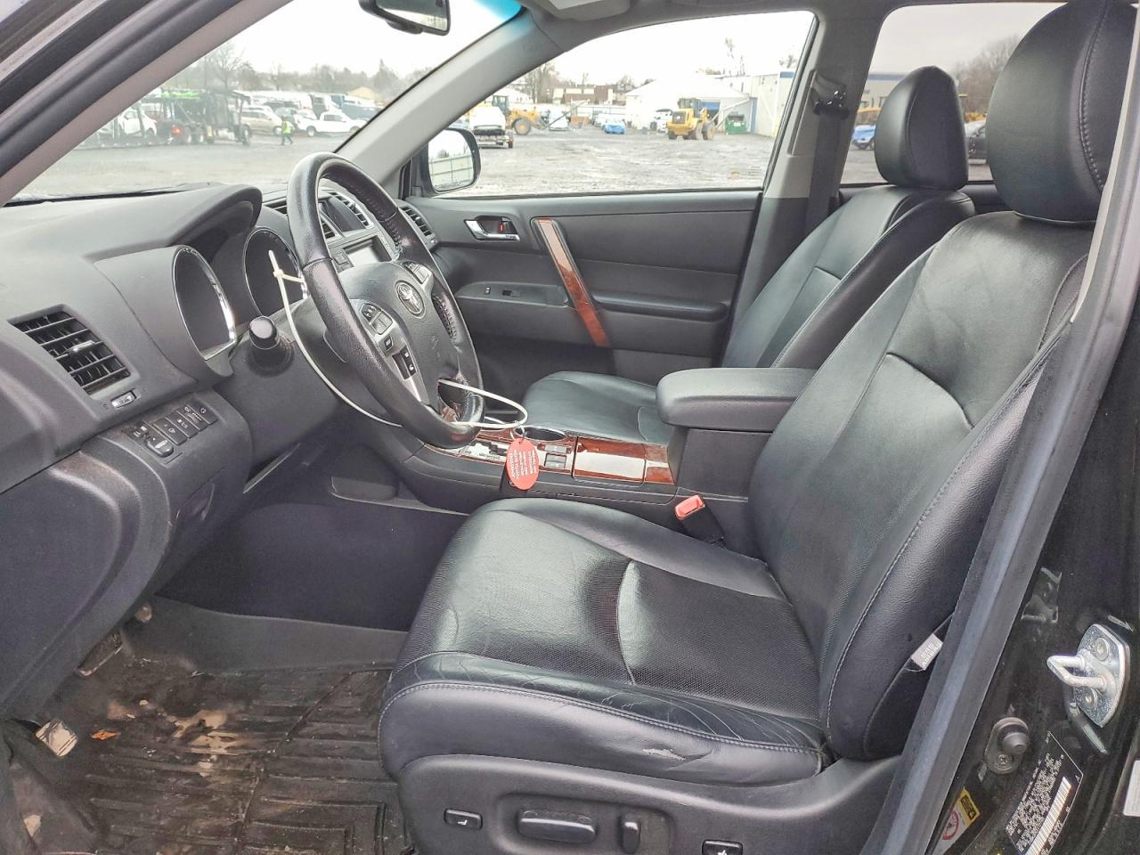 2012 TOYOTA HIGHLANDER