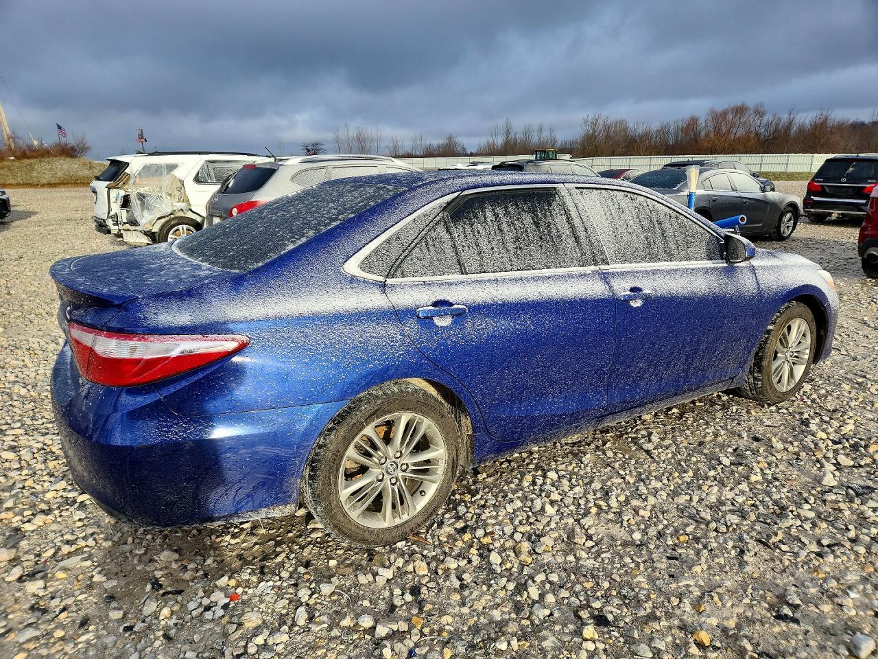 2016 TOYOTA CAMRY