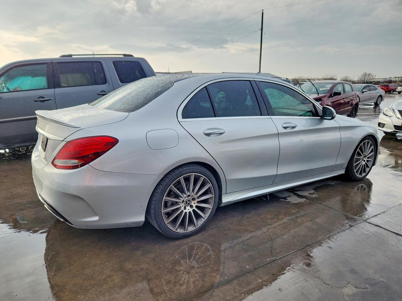 2017 MERCEDES-BENZ C-CLASS