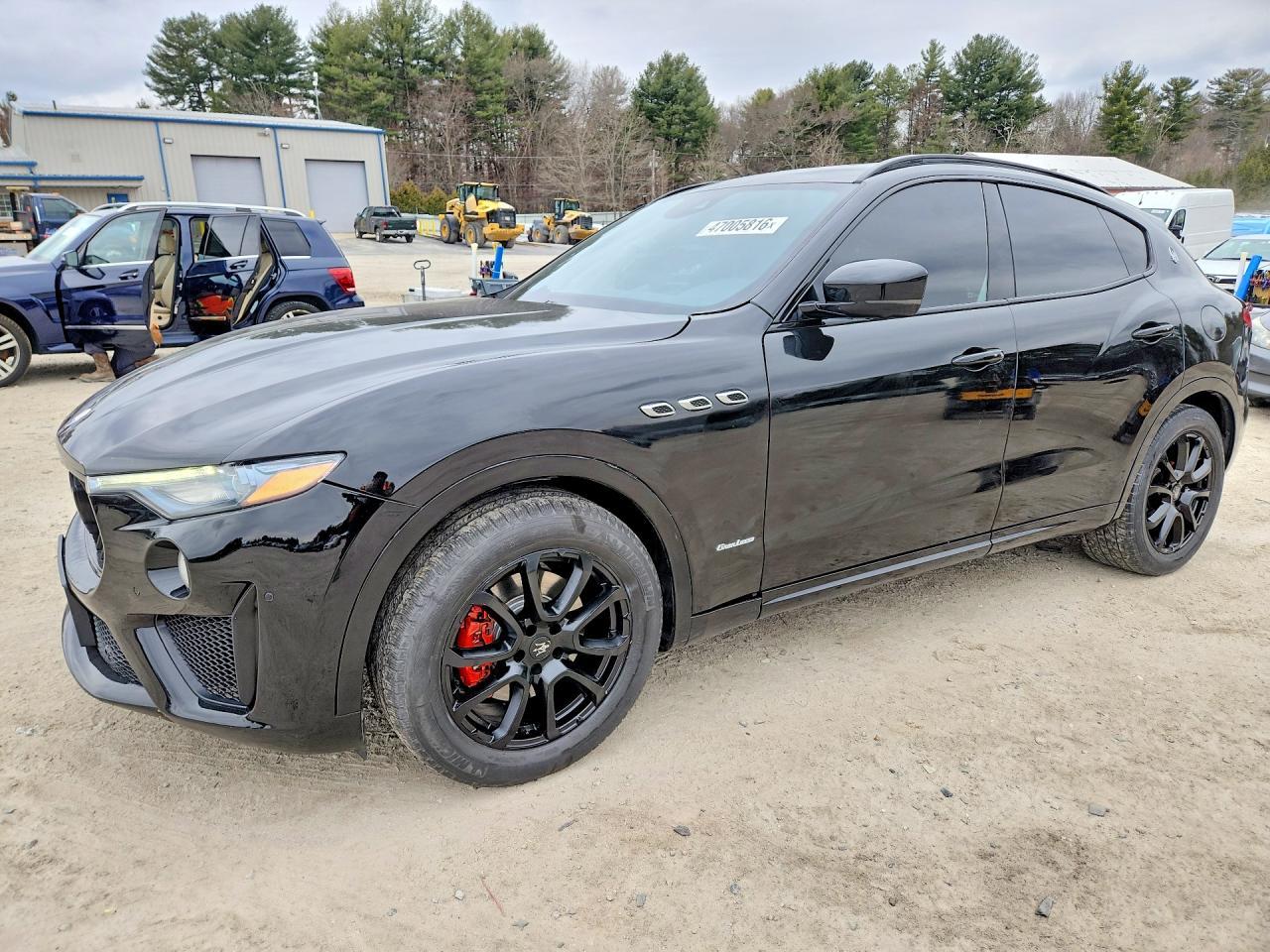 2017 MASERATI Levante
