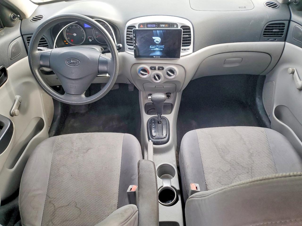 2011 HYUNDAI ACCENT