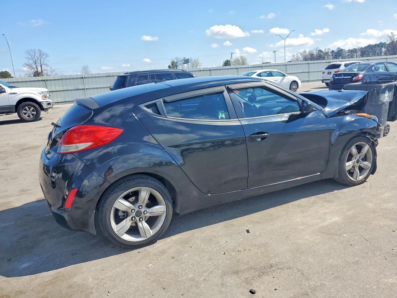 2013 HYUNDAI VELOSTER
