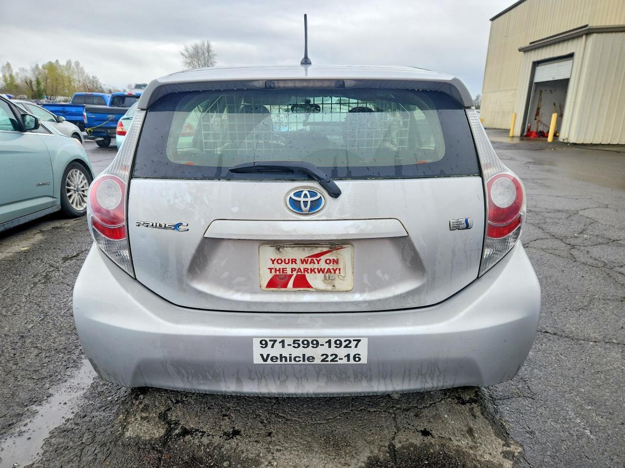 2014 TOYOTA Prius c