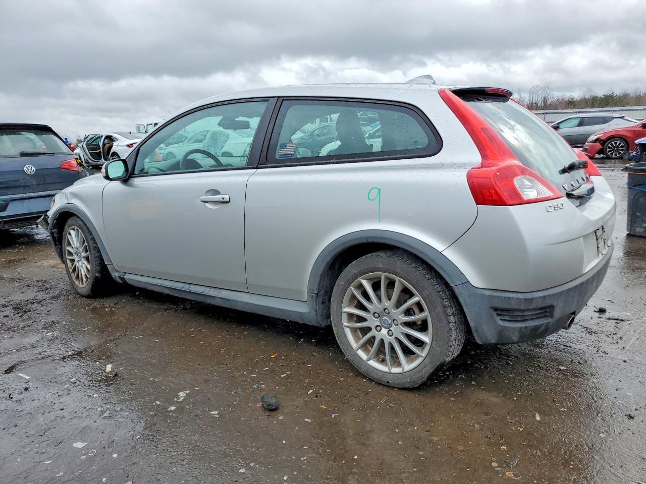 2010 VOLVO C30