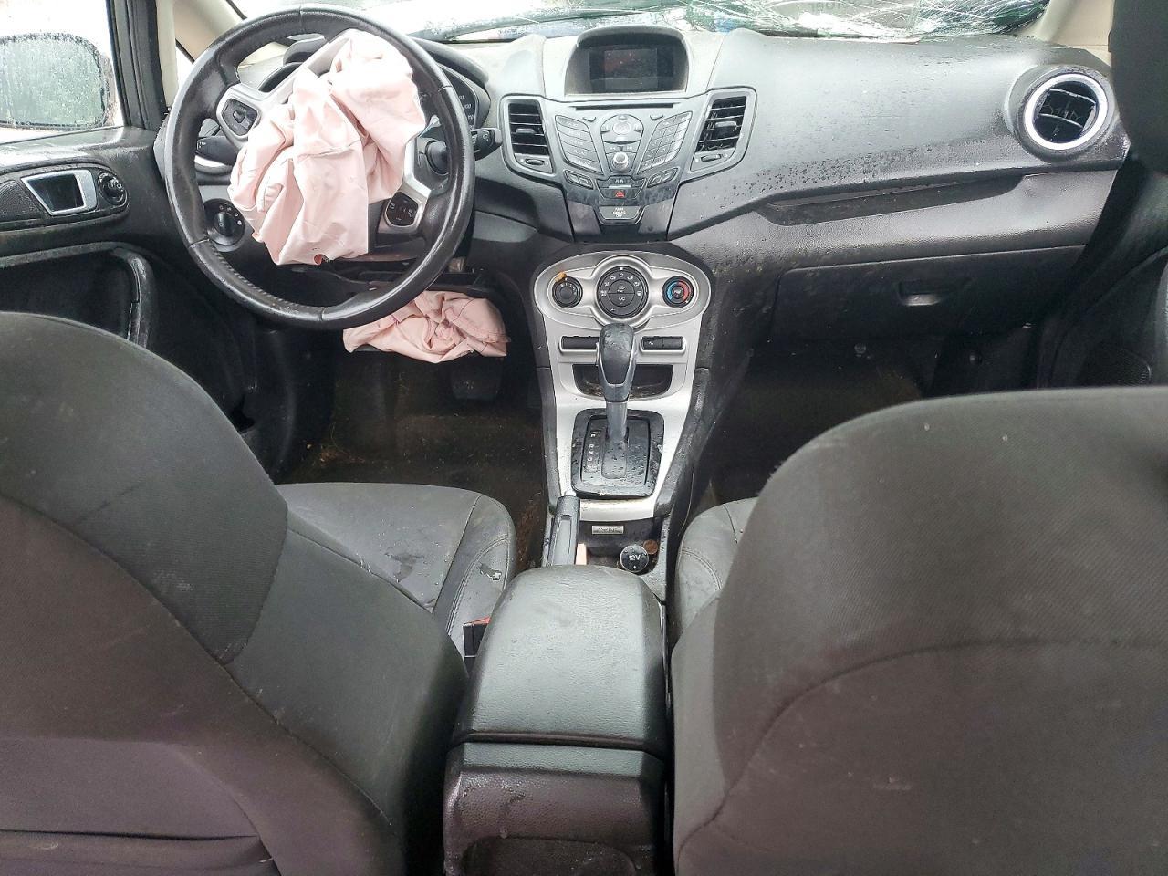 2015 FORD Fiesta